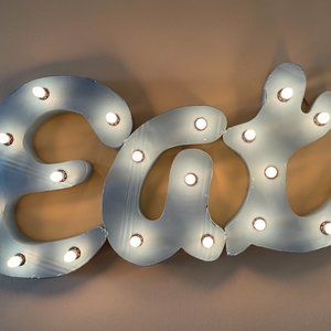 Meet your Posher, The Lovers Union!